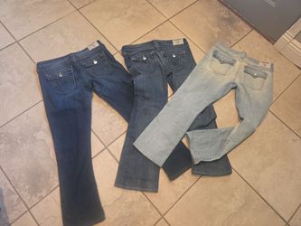 True religion jeans lot size 32 and 33