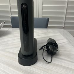Motorola MT7711 24x8 Cable Modem plus AC1900 Dual Band WiFi Gigabit Router Voice