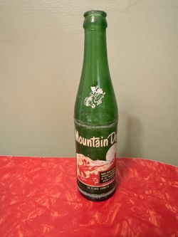 Vintage Mountain Dew 10 oz Green Glass Bottle — Original Hillbilly ACL Label, 1960s
