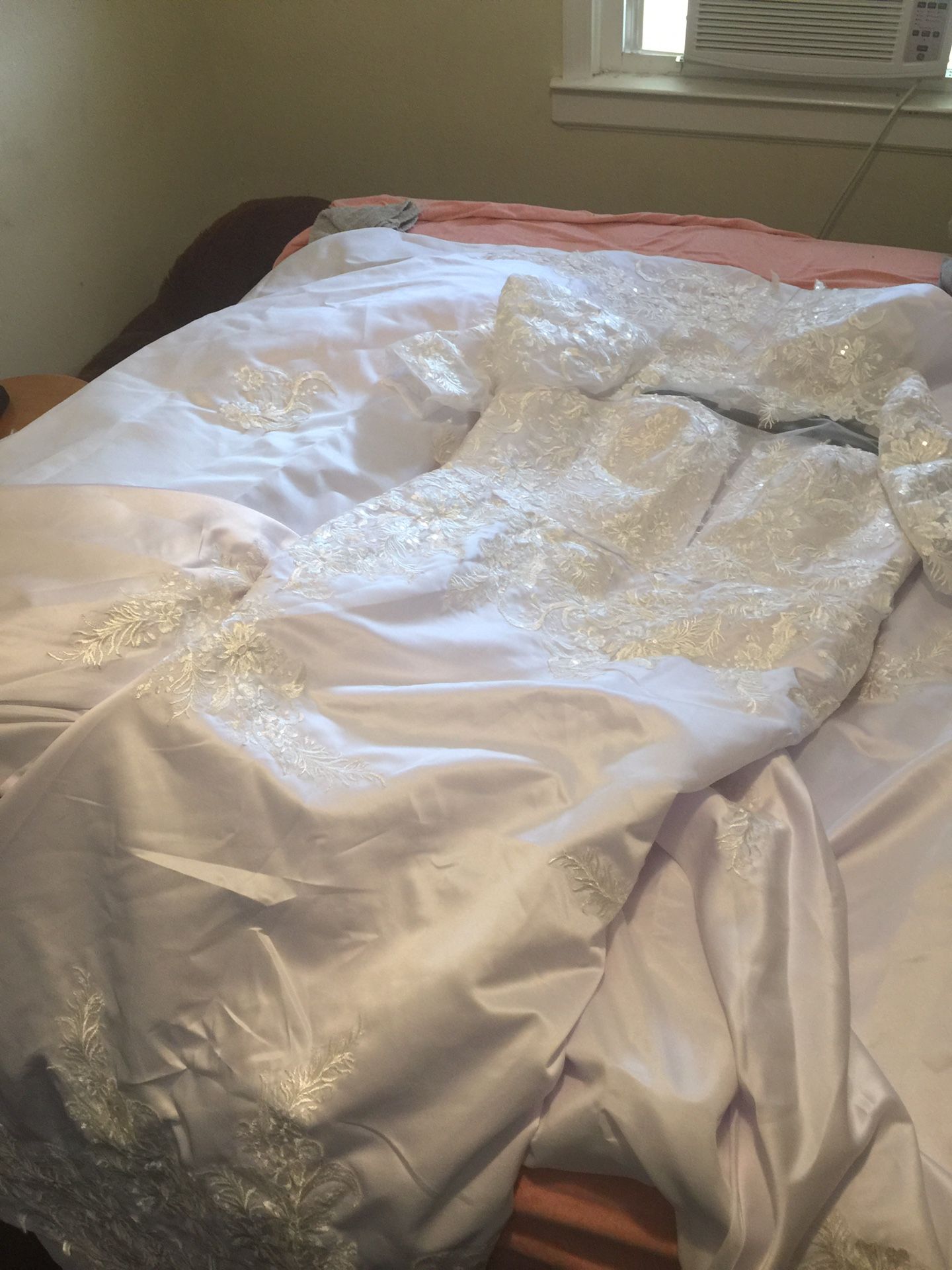 Wedding dress
