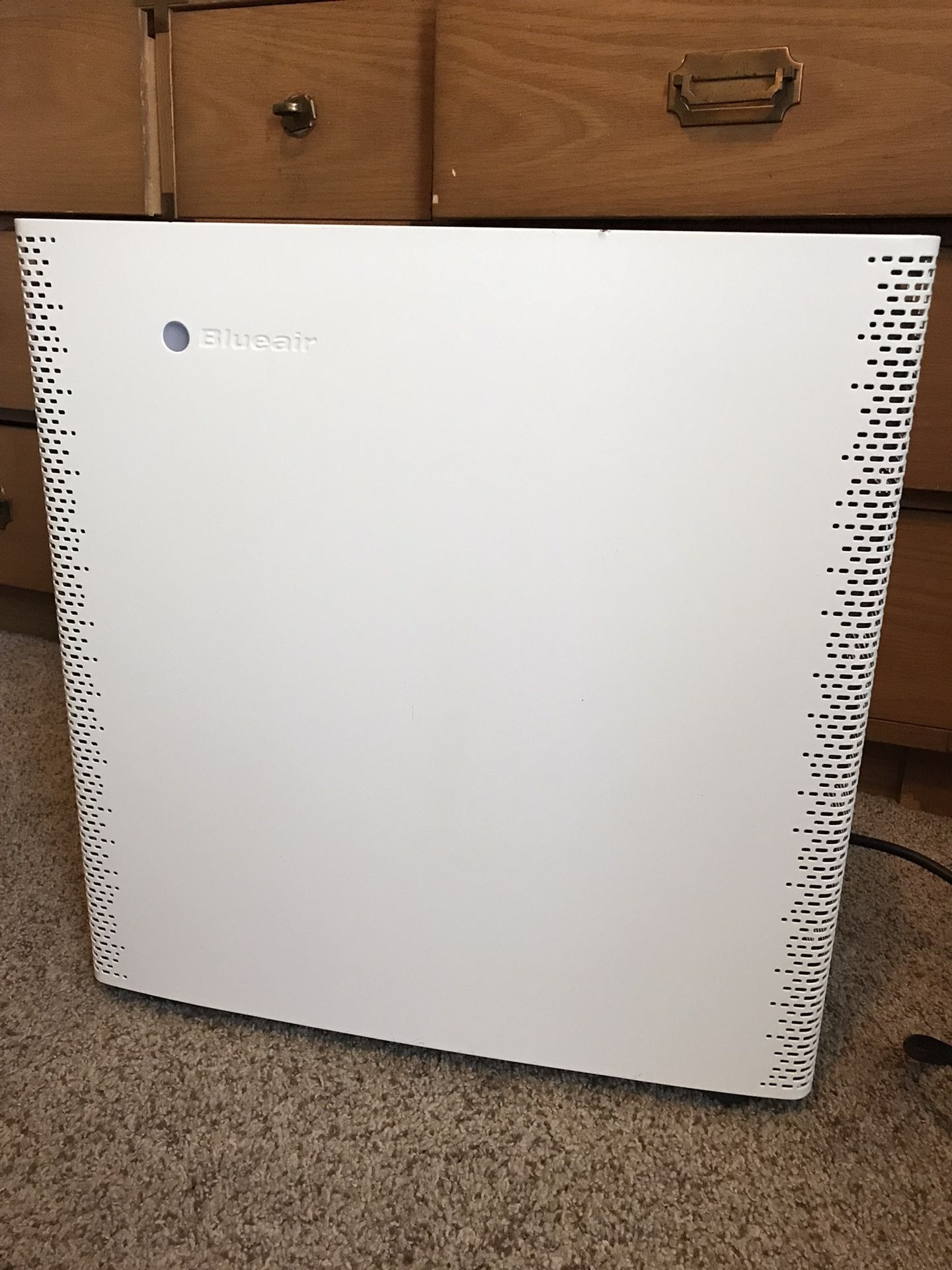White Blueair 3-speed 150 Sq Ft. HEPA Air Purifier