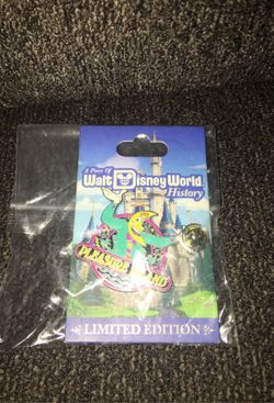 Disney pin limited 1500 piece of history pleasure island