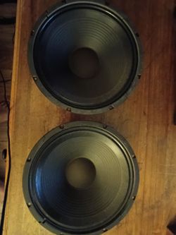 Carvin BR12 12" guitar speakers. Both in excellent condition. 100w at 8ohm. Came from a Carvin v212 cabinet