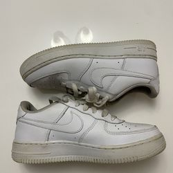 Air Force 1 All White Size 7 Women’s 5.5y