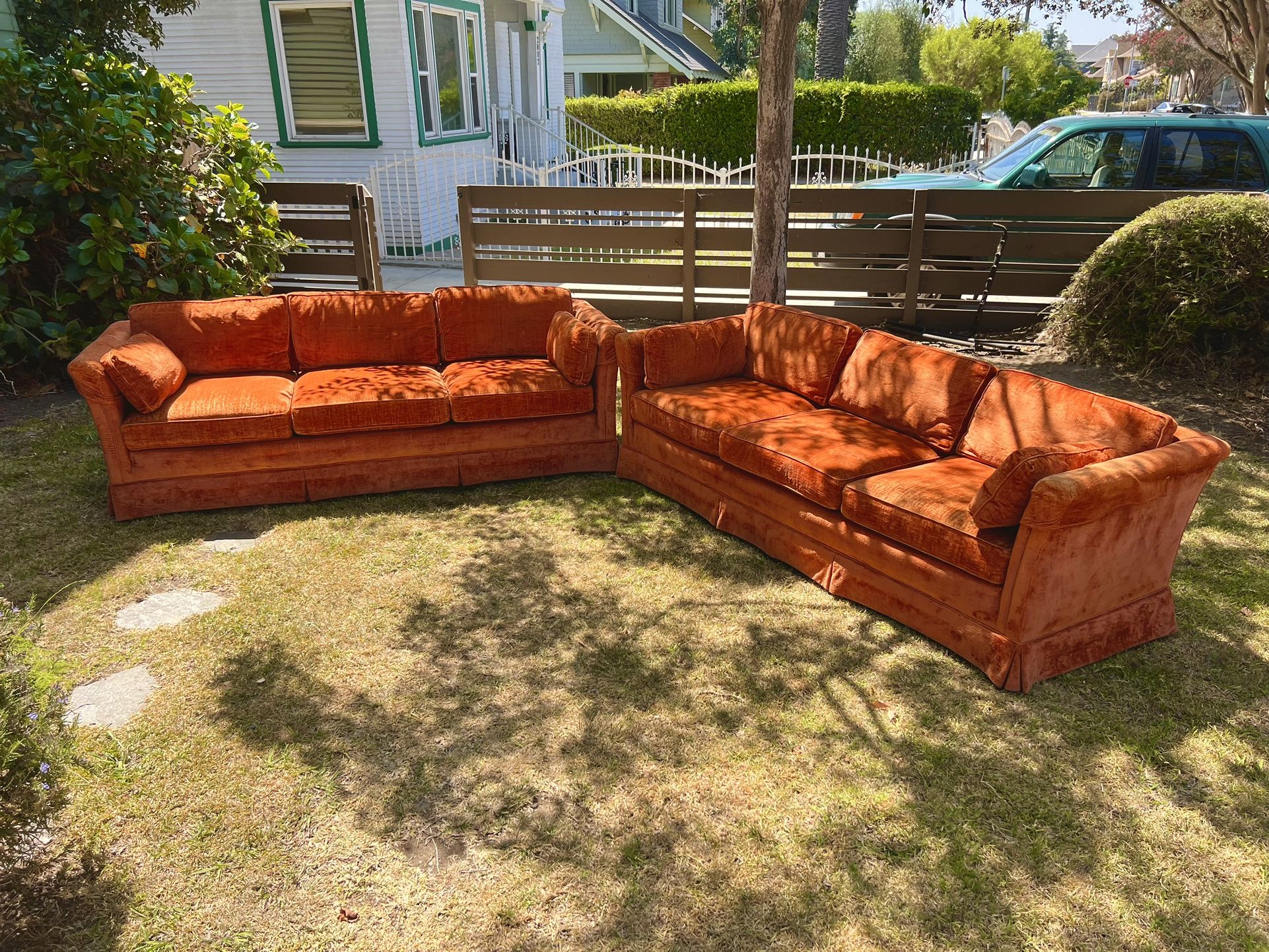 Pair Of Vintage High-end Henredon Sofa Couches