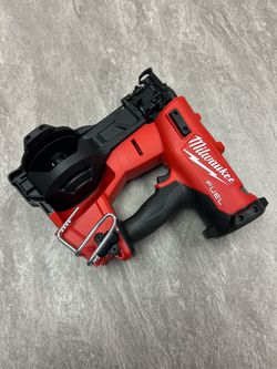Milwaukee M18 Fuel Coil Roofing Nailer brand new nueva