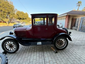 1926 Ford Model T Coupe