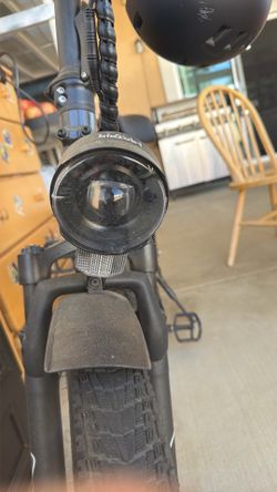 XP4 E-Bike  With Helmet