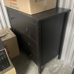 Black 3-drawer Dresser 