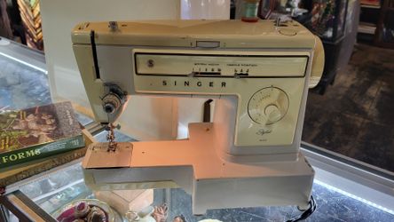 Singer sewing Machine model #522