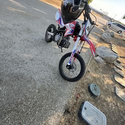 DIRT BIKE 