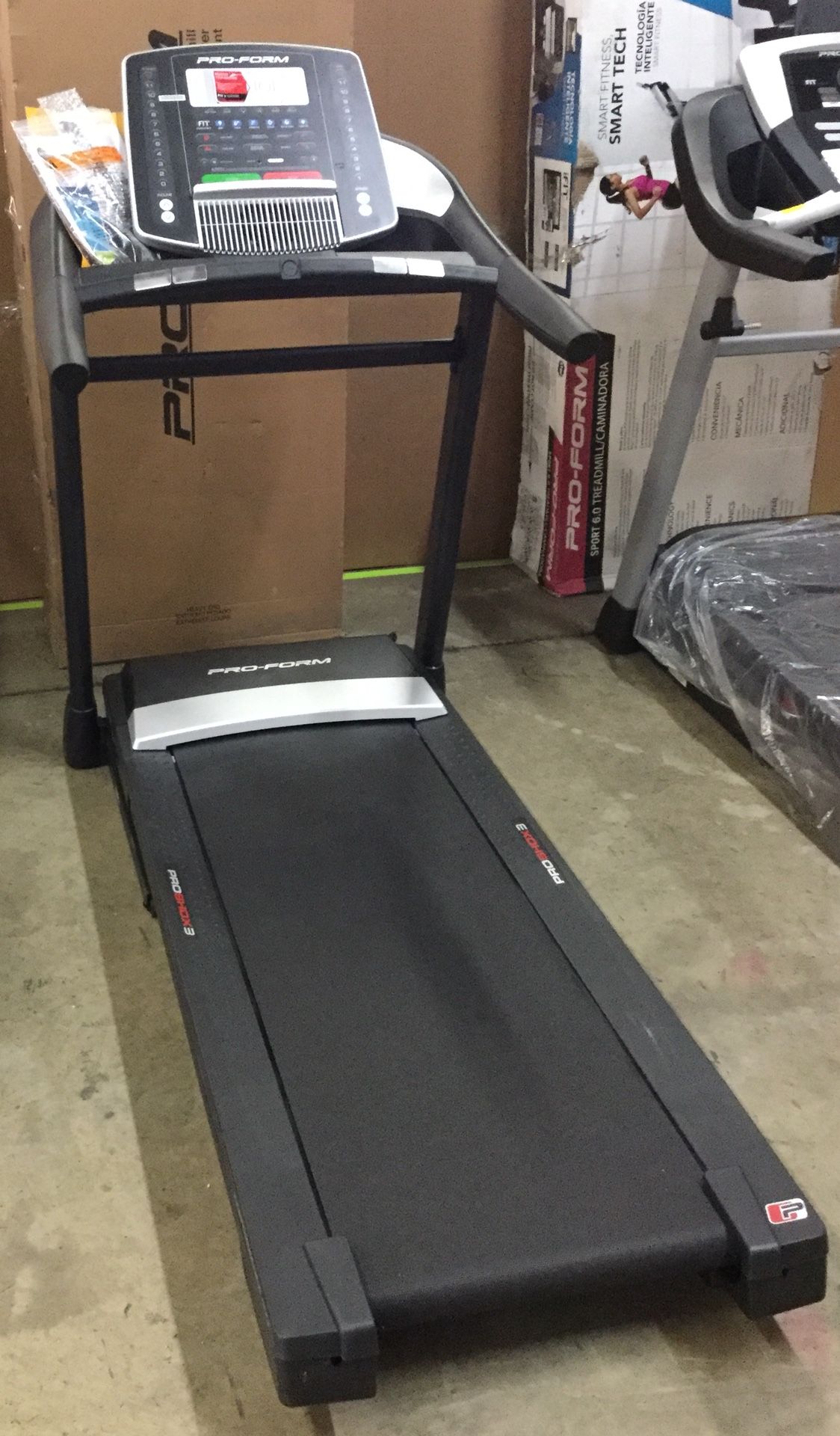 ProForm Performance 800i Treadmill with 3.0CHP Motor PFTL89515