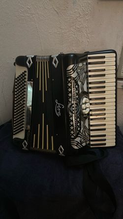 Lira Centro Matic Accordion