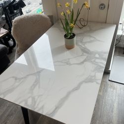 47”x27.5” Sintered Marble Table 🌫️ 