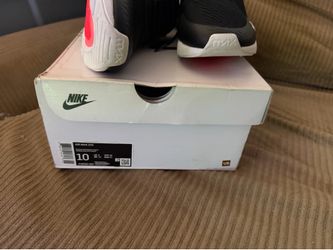 Nike men’s shoes 270s
