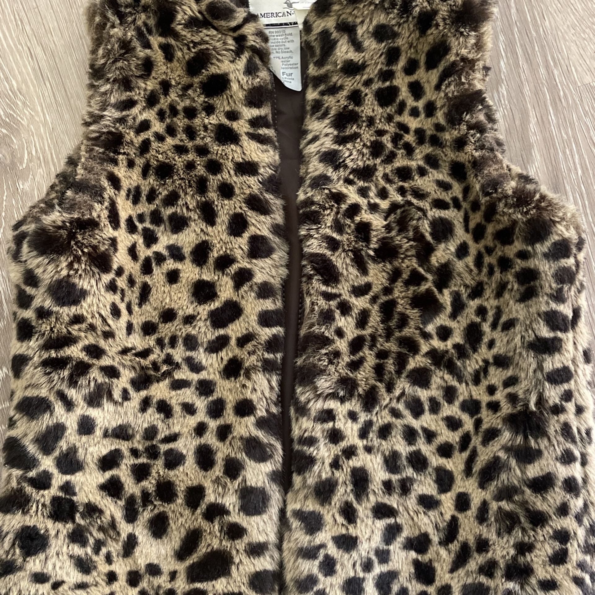 Girls Leopard Vest Size 6x
