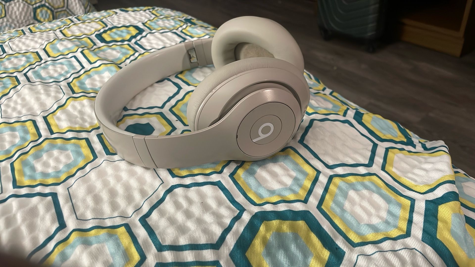 Beats Studio Pro