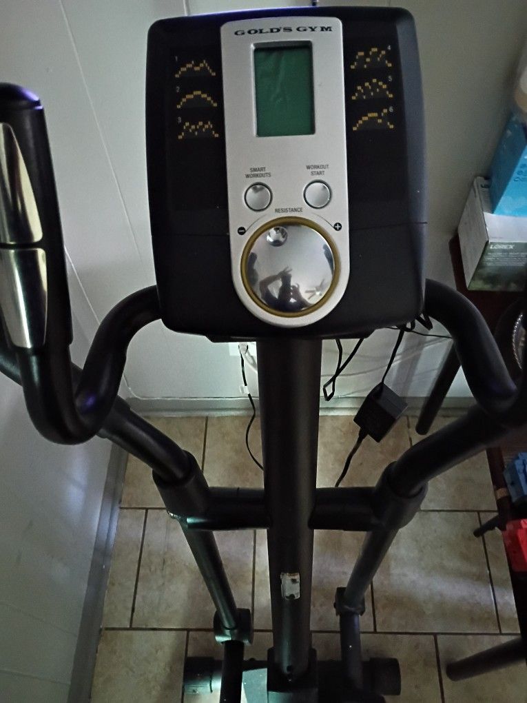 Gold's Gym Elliptical Machine