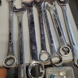 Lot Of 8 Pc Wrench Set Diffrent Sizes 