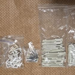 ALUMINUM STORM WINDOW HARDWARE SET