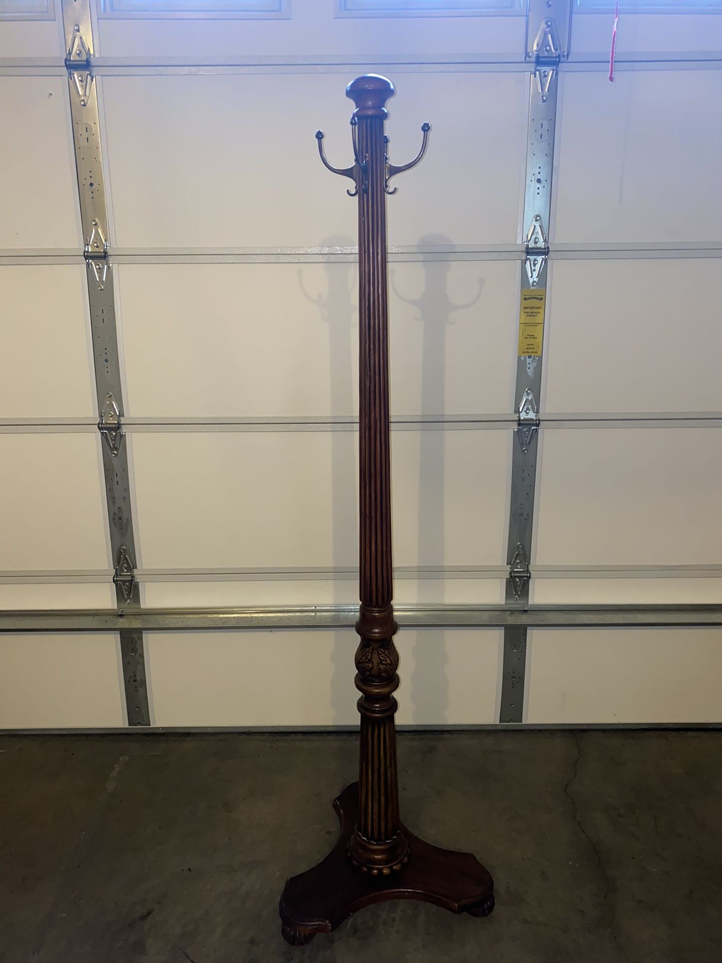 Absolutely Beautiful Coat 🧥 Hanger! Real Wood!