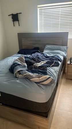 Queen bed and night stand