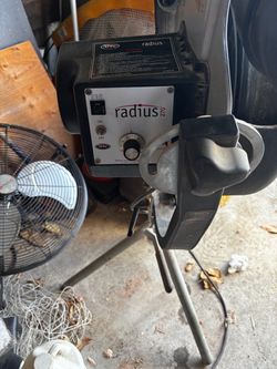 Pitching machine