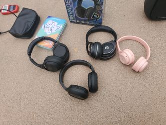 HEAD PHONES