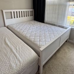 Queen Bed Frame With Mattress 