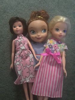 Set of 3 dolls