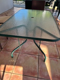 Large Outdoor Patio Dining Table – Tempered Textured Glass Top