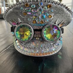 Glitter Hat With Goggles 