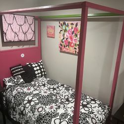 Pretty In Pink Princess Canopy Bed. 
