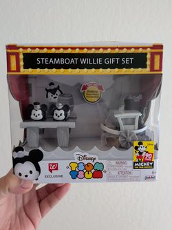 Steamboat Mickey and Minnie