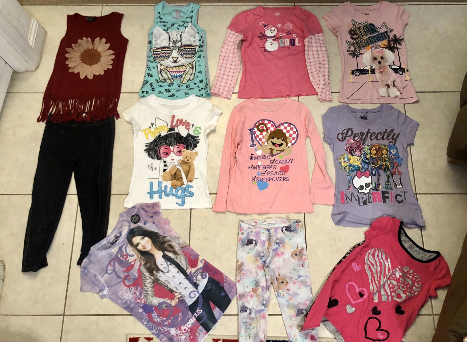 Lots of cute Girls Clothes size 7