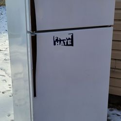 Refrigerator For Sale