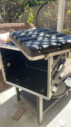 SKB rack case