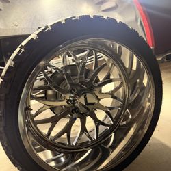 26x14 kg1 kf022 on 35x15.50 venoms