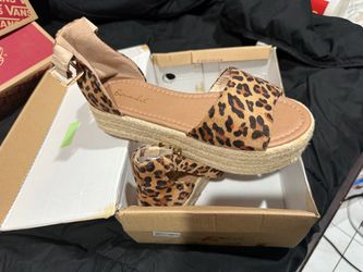 Leopard wedges