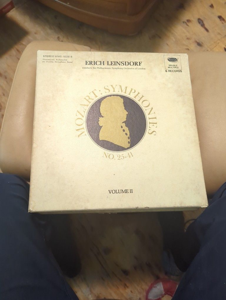 Mozart: Symphonies Two Volumes