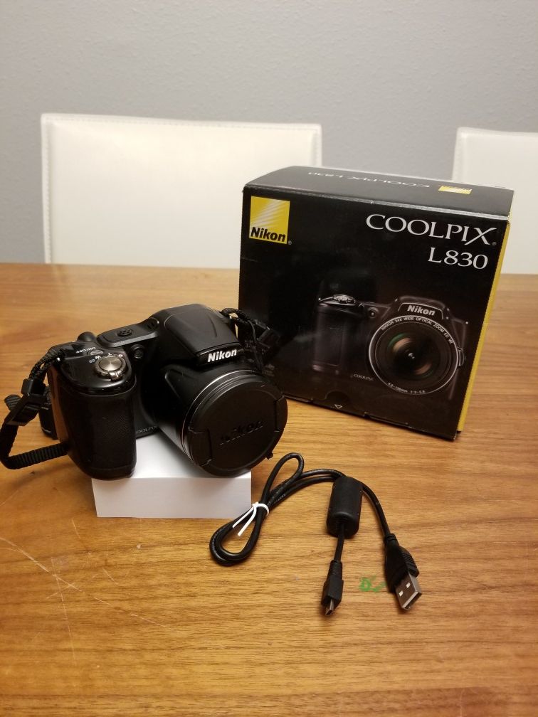 Nikon L830 - Like New!!! Super reduced.