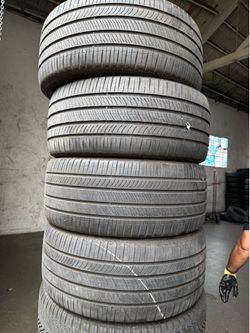 Vendo 255/45/ar19 las 4 llantas Goodyear las 4 por $170