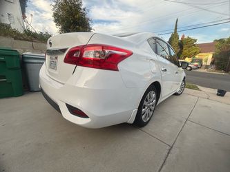 Auto Nissan Sentra 2016