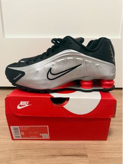 Nike Shox R4 “Black Metallic Silver” Men’s Size 8 HQ1988-002