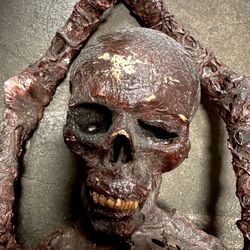 AUTHENTIC FILM MARKETING PROP - (HOLLYWOOD FX) - Display / Art / Halloween / Set / Horror use