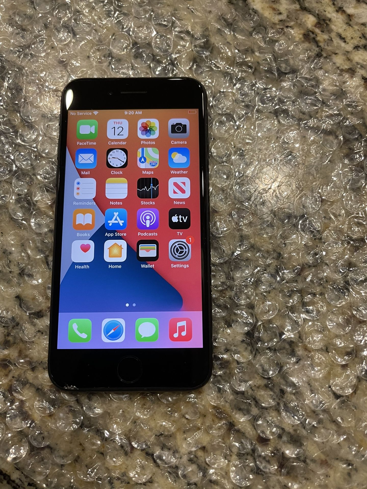 Apple 🍏 iPhone SE (2020)64GB Factory Unlocked (Any Carrier)