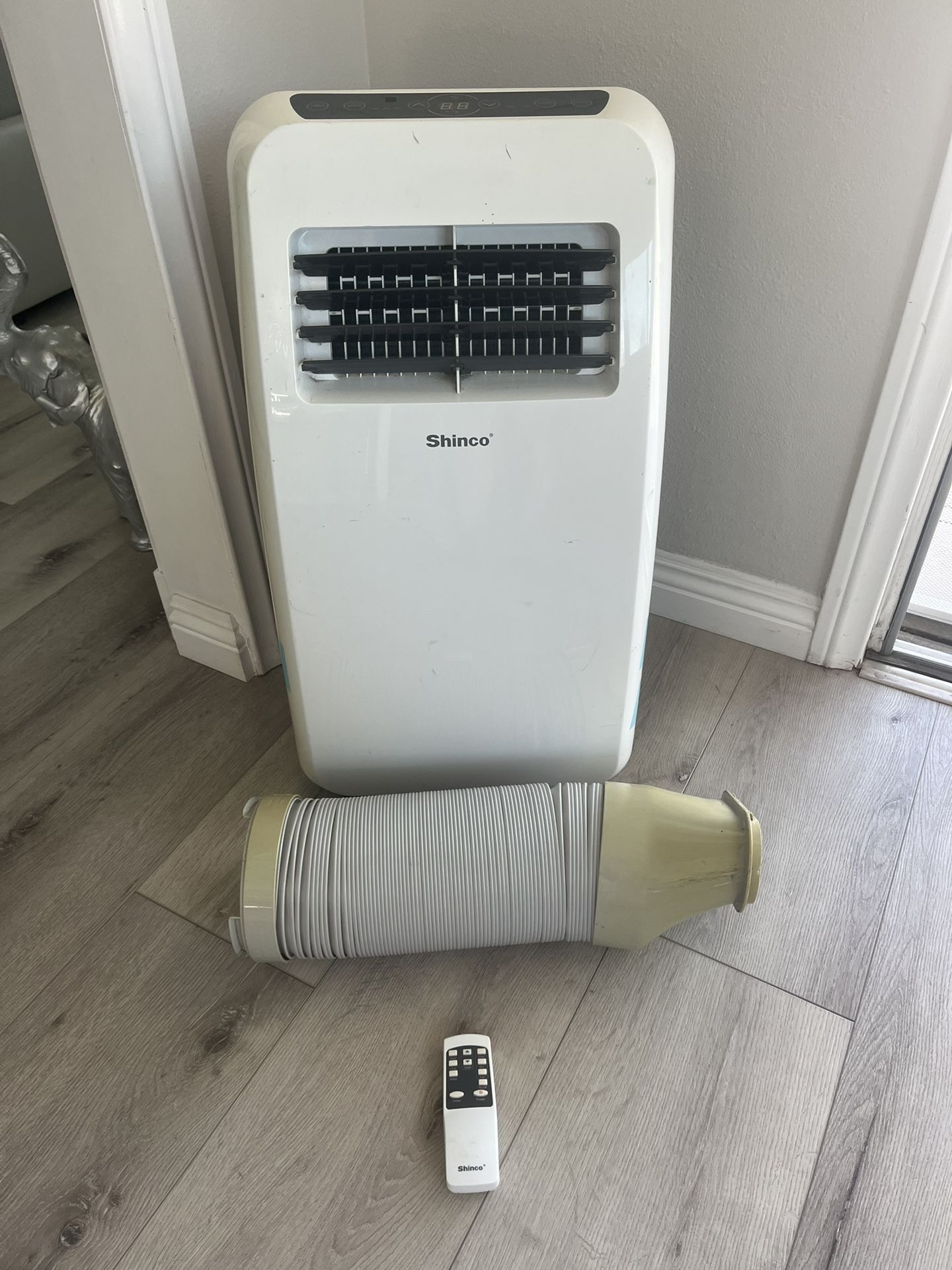 Shinco 8,000btu Portable Air Conditioner