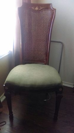 Accent chair