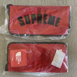 SUPREME TNF ORGANIZER 