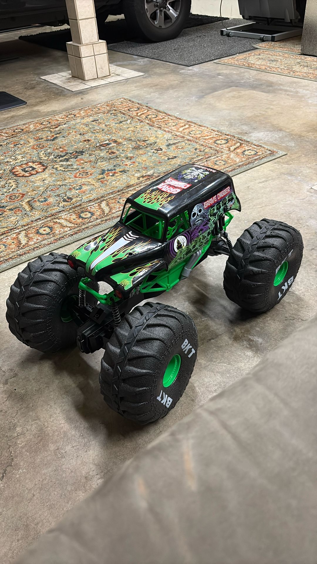 Mega Grave Digger Remote Control 4X4 *Lost Remote*